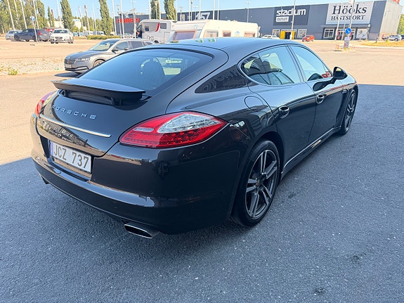 Porsche Panamera 4 5 of 19