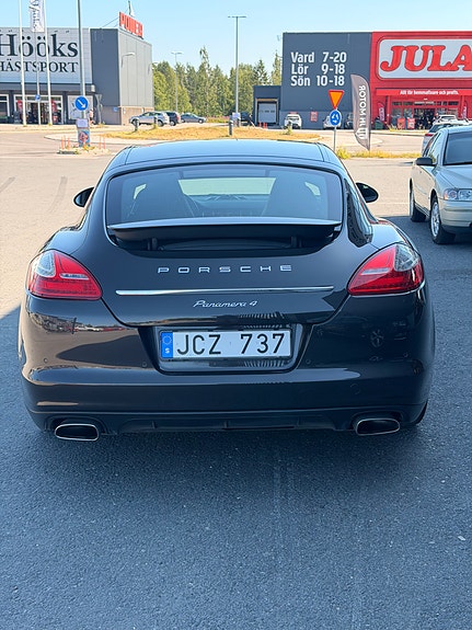 Porsche Panamera 4 4 of 19