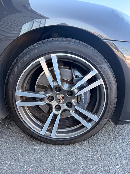 Porsche Panamera 4 9 of 19
