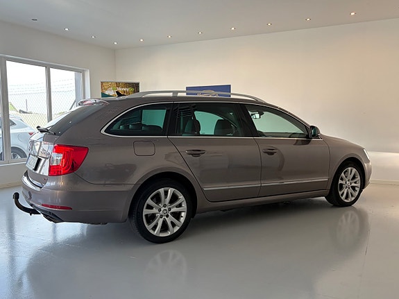 Skoda Superb 5 of 5