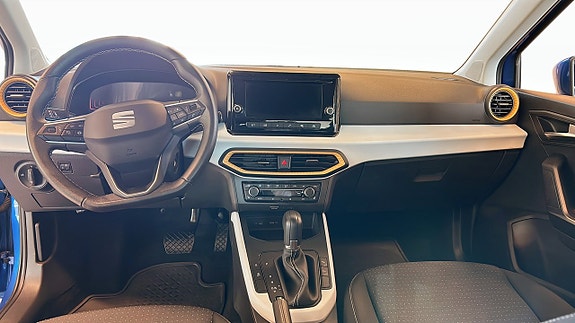 Seat Arona 10 of 13