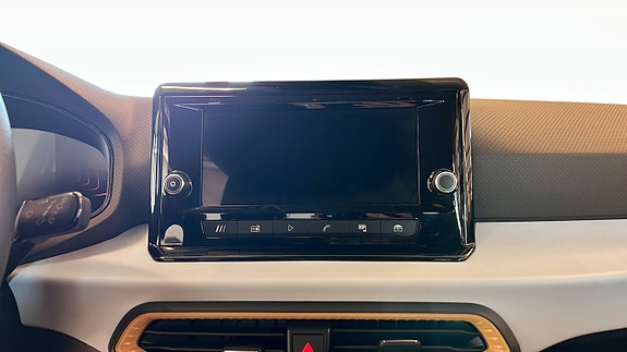 Seat Arona 9 of 13