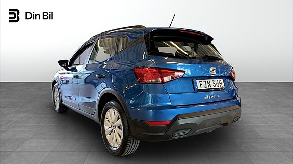 Seat Arona 3 of 13