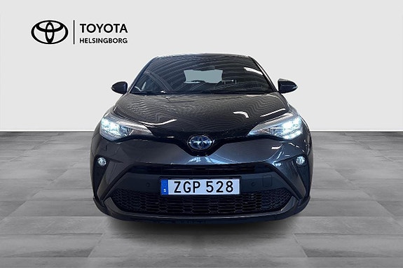 Toyota C-HR 4 of 11