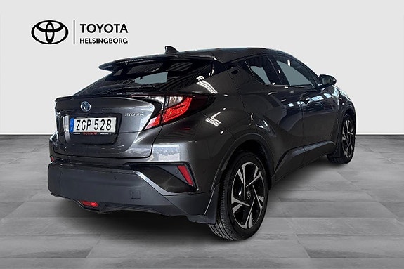 Toyota C-HR 6 of 11