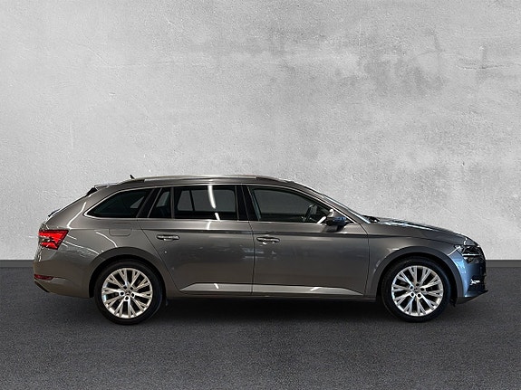 Skoda Superb 6 of 27