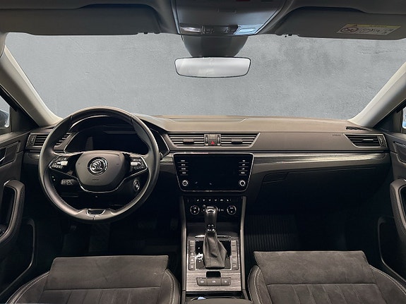 Skoda Superb 12 of 27