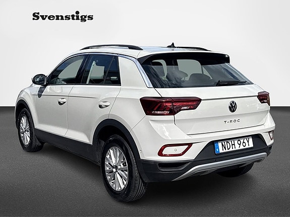 Volkswagen T-Roc 3 of 5
