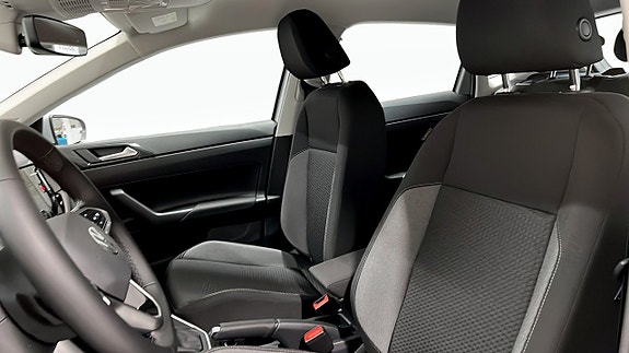 Volkswagen Polo 8 of 19