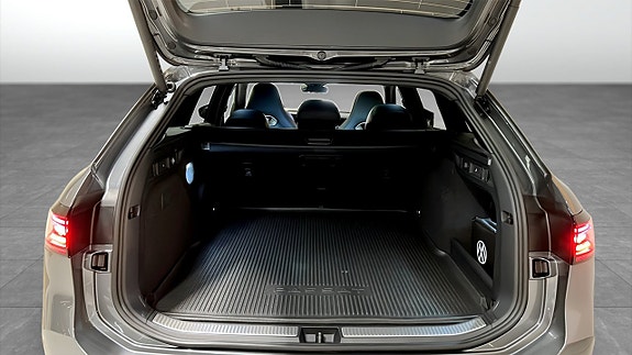 Volkswagen Passat 23 of 24