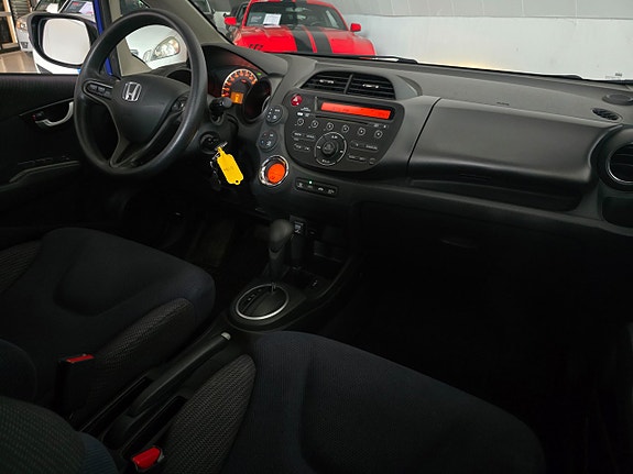 Honda Jazz 9 of 16