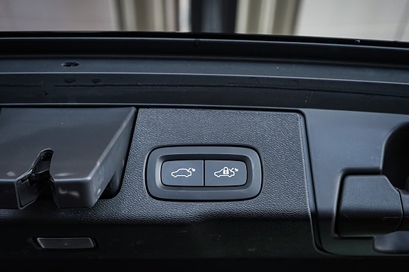 Volvo XC60 27 of 27