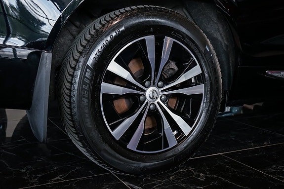 Volvo XC60 9 of 27