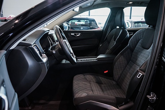Volvo XC60 23 of 27