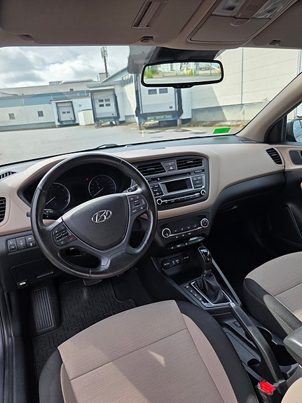 Hyundai i20 3 of 4