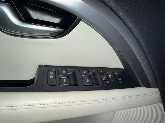Volvo V70 14 of 25