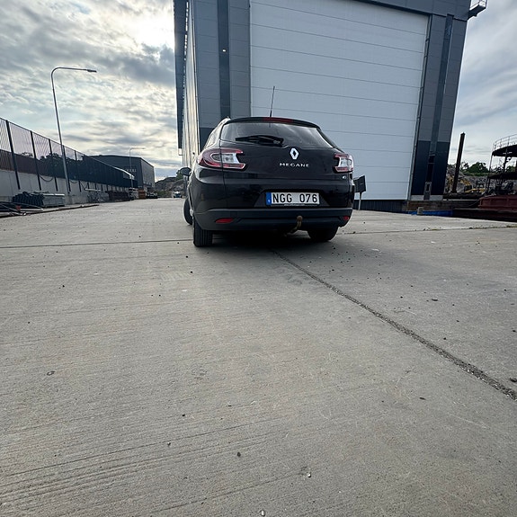 Renault Megane III 4 of 5