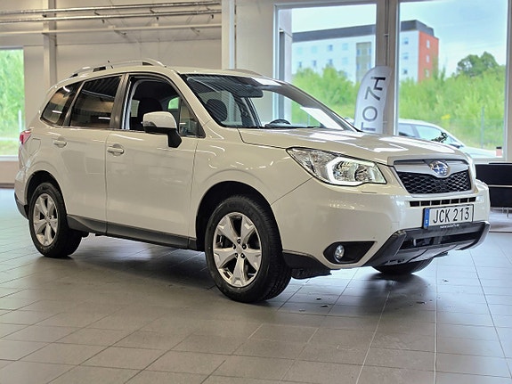 Subaru Forester 2 of 5