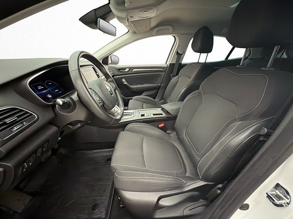 Renault Megane E-Tech 10 of 30