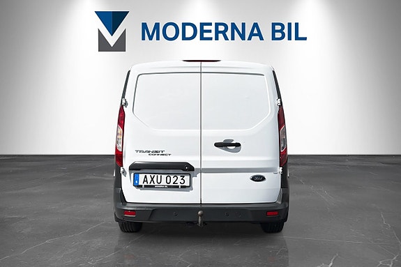 Ford Transit Connect 4 of 5