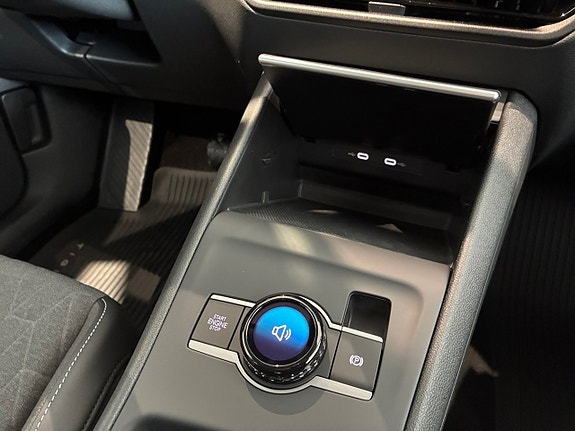 Volkswagen Tiguan 19 of 19