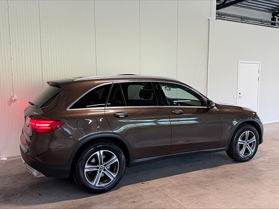 Mercedes-Benz GLC220 d 3 of 5
