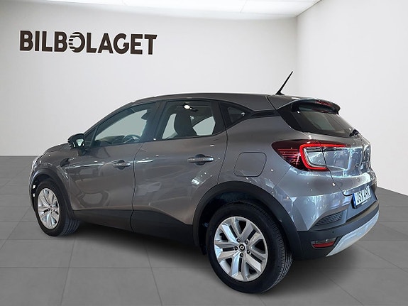 Renault Captur 3 of 5