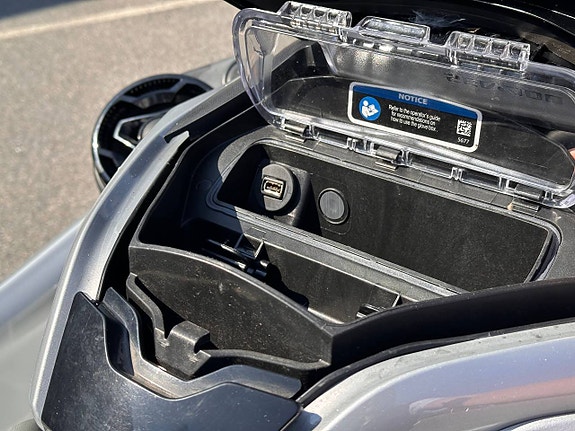 Sea-Doo GTX 300 Limited 7 of 8