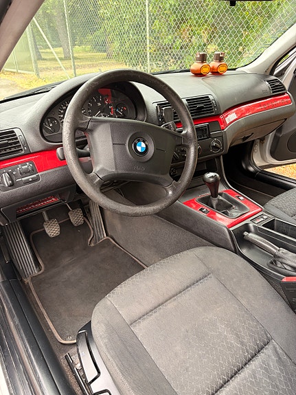 BMW 316Ti 5 of 6
