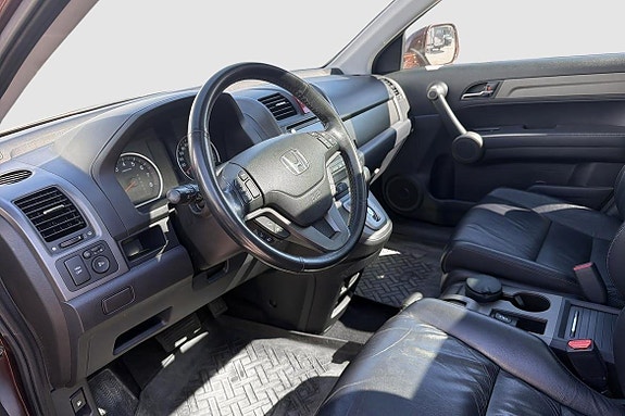 Honda CR-V 7 of 13