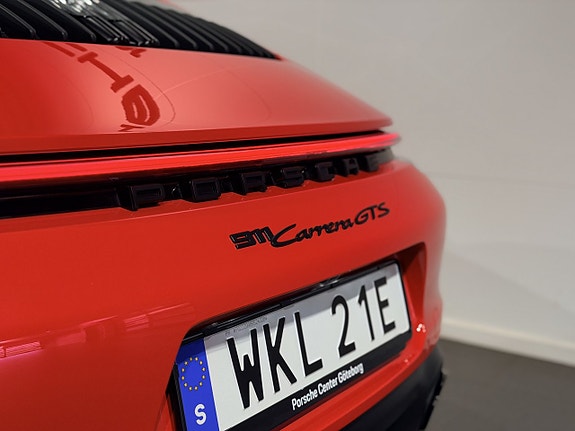 Porsche 911 Carrera GTS 19 of 30