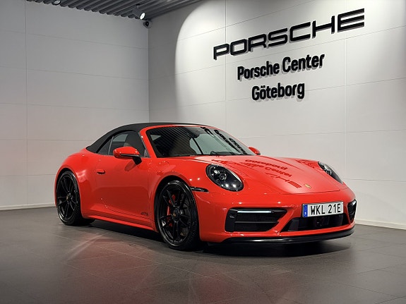 Porsche 911 Carrera GTS 5 of 30