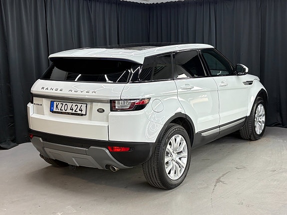 Land Rover Range Rover Evoque 4 of 5