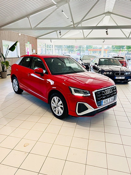 Audi Q2 4 of 27