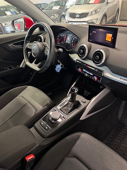 Audi Q2 9 of 27