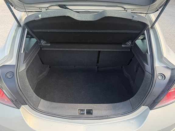 Opel Astra 4 of 5