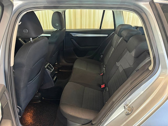 Skoda Octavia 22 of 25