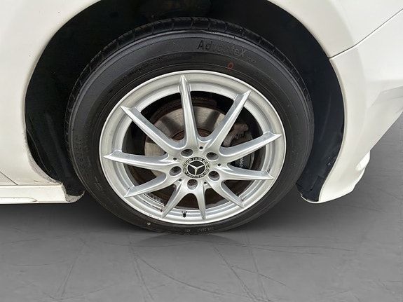 Mercedes-Benz A180 26 of 28