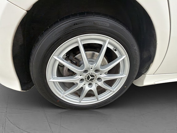 Mercedes-Benz A180 27 of 28