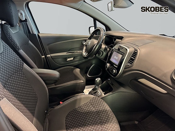 Renault Captur 17 of 23