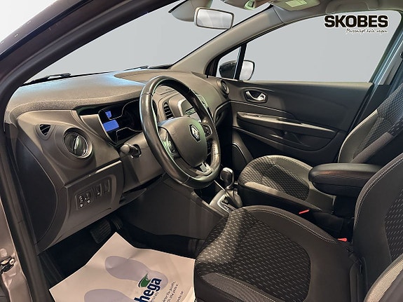 Renault Captur 18 of 23