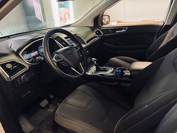 Ford Edge 7 of 23