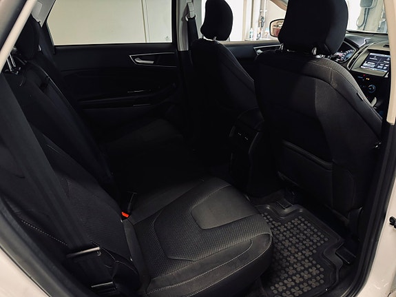 Ford Edge 21 of 23