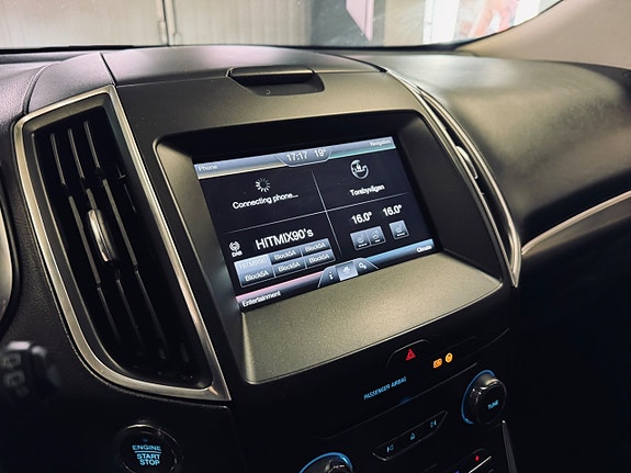 Ford Edge 10 of 23