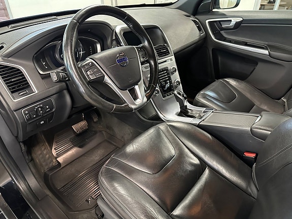 Volvo XC60 9 of 15