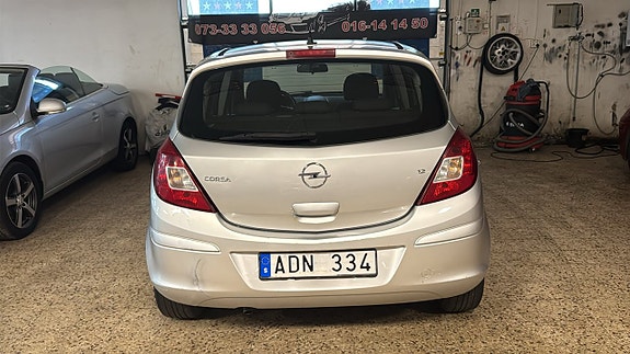 Opel Corsa 13 of 13