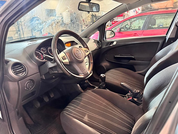 Opel Corsa 7 of 13
