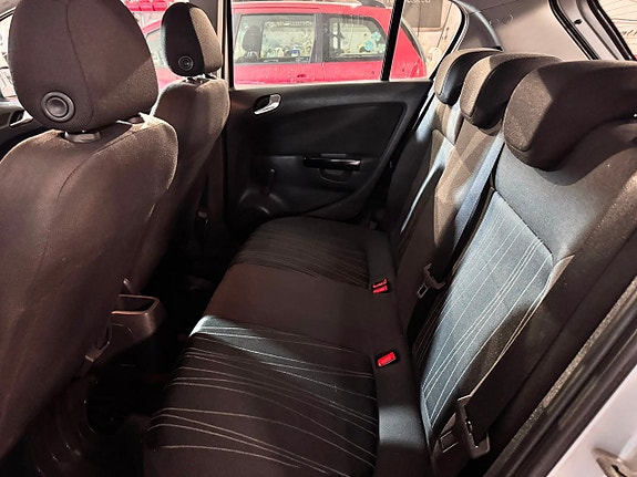 Opel Corsa 10 of 13