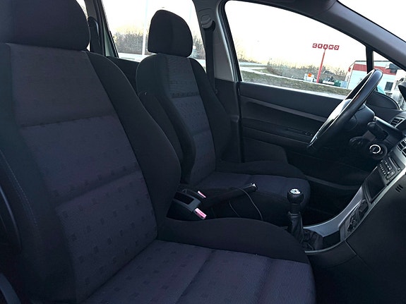 Peugeot 307 SW 11 of 11