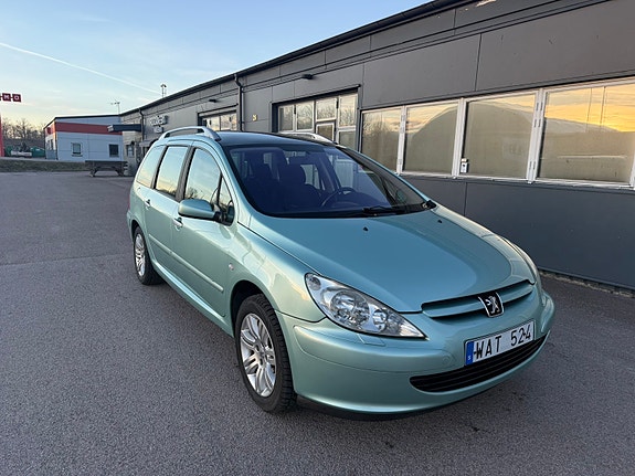 Peugeot 307 SW 3 of 5
